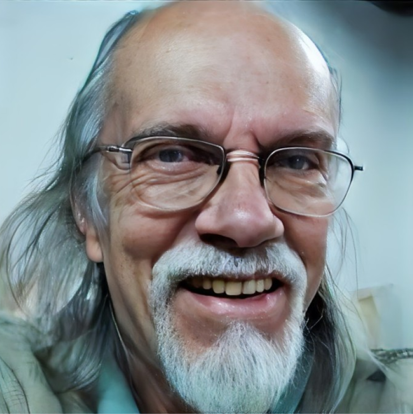 Rodolfo Ledel sorrindo